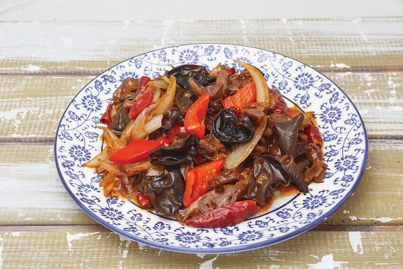 Рисовая лапша с курицей и древесными грибами рецепт – Паназиатская кухня: Основные блюда. «Еда»